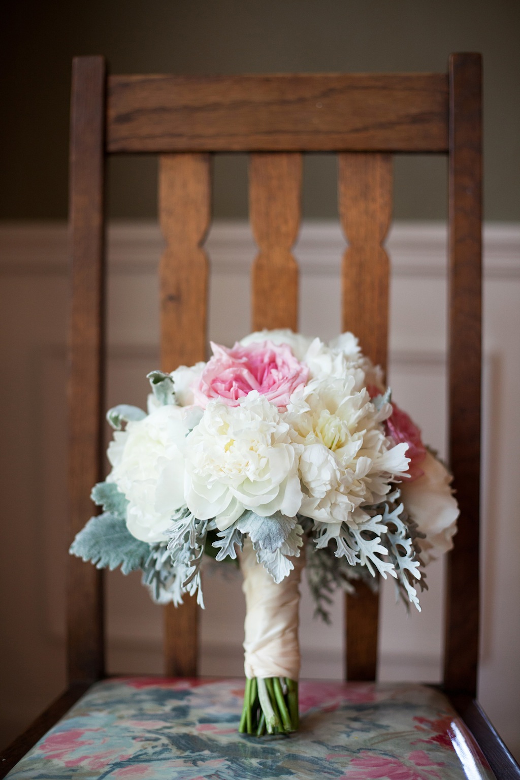 Cream, White, & Gold "Old Florida" Wedding in South Tampa - Tampa Yacht Club Wedding - Tampa Wedding Photographer Blue Lane Studios (9)