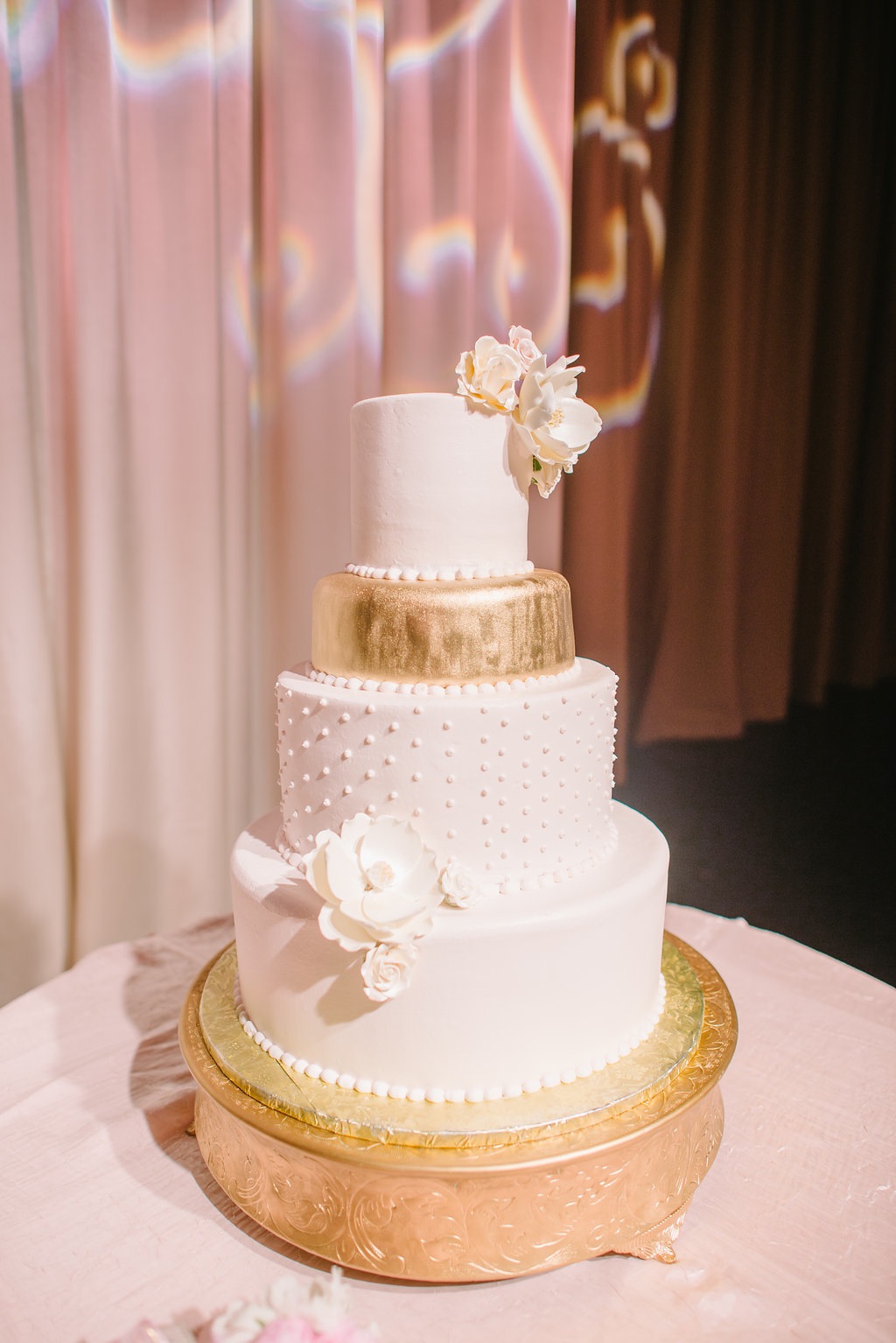 38 White and Gold Wedding Cake
