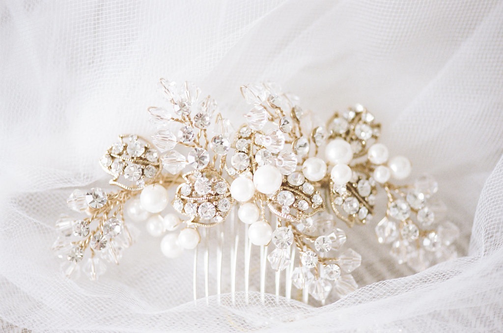4 Bridal Pearl Hairclip