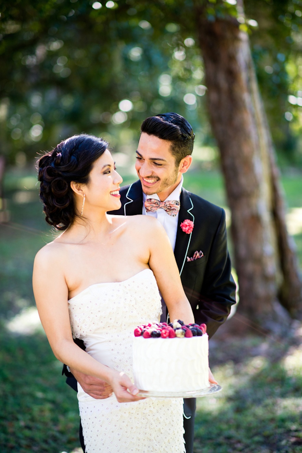 White Berry Wedding Cake | Vintage, Garden Wedding Styled Shoot by Kera Photography