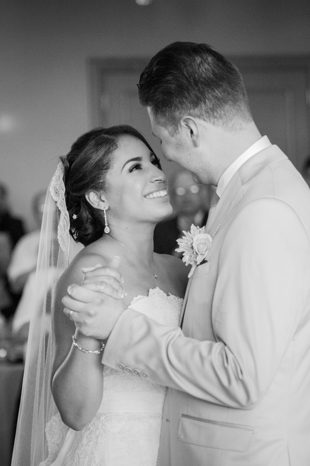 Destination Tampa Bay Wedding First Dance