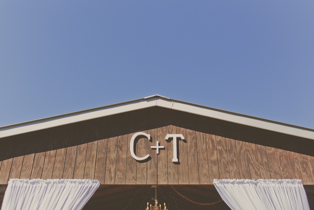 Rustic Barn Wedding Reception at Cross Creek Ranch Wedding Venue in Tampa Bay, FL