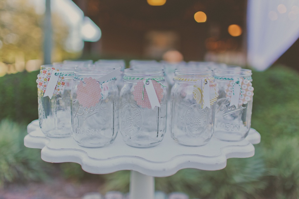 Mason Jar Glasses: Rustic Wedding Decor