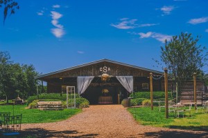 Outdoor Rustic Barn Wedding Venue at Cross Creek Ranch