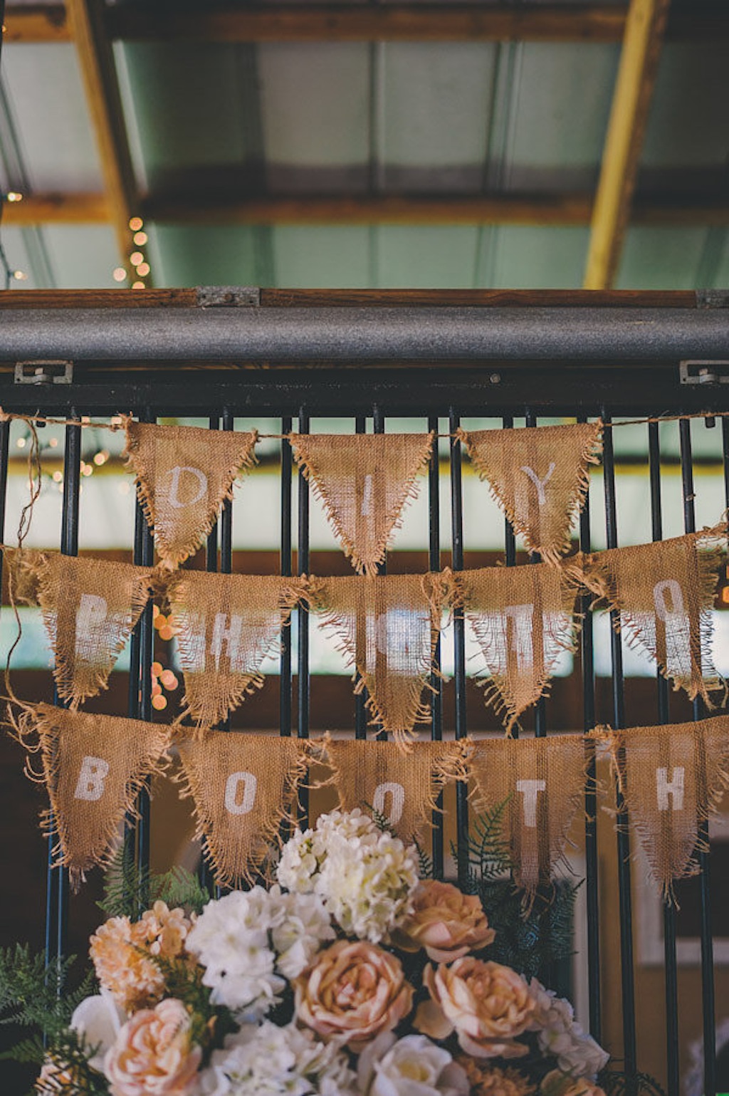 DIY Rustic Photobooth Burlap Sign Banner