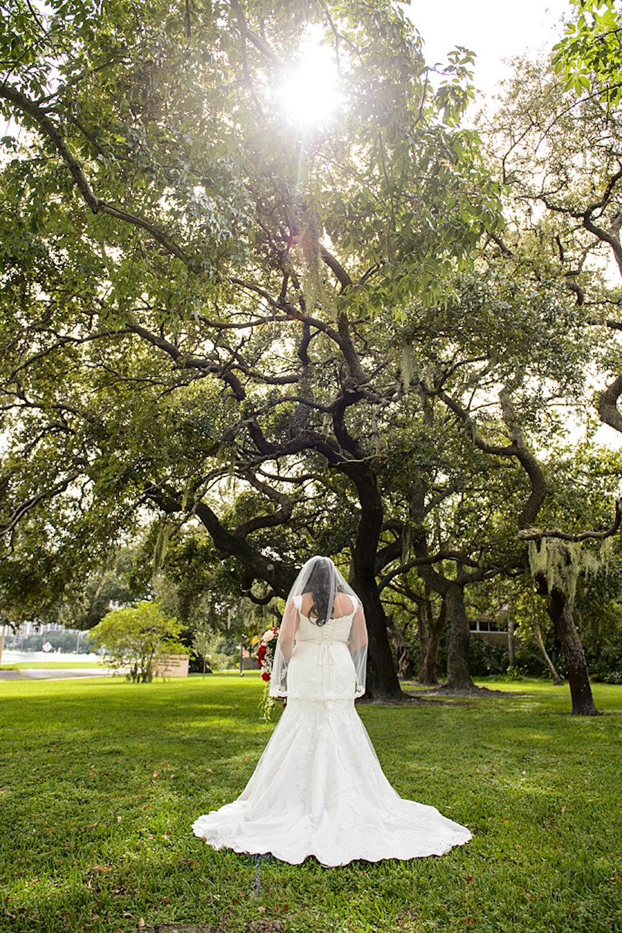 Tampa Garden Club Bride on Wedding Day