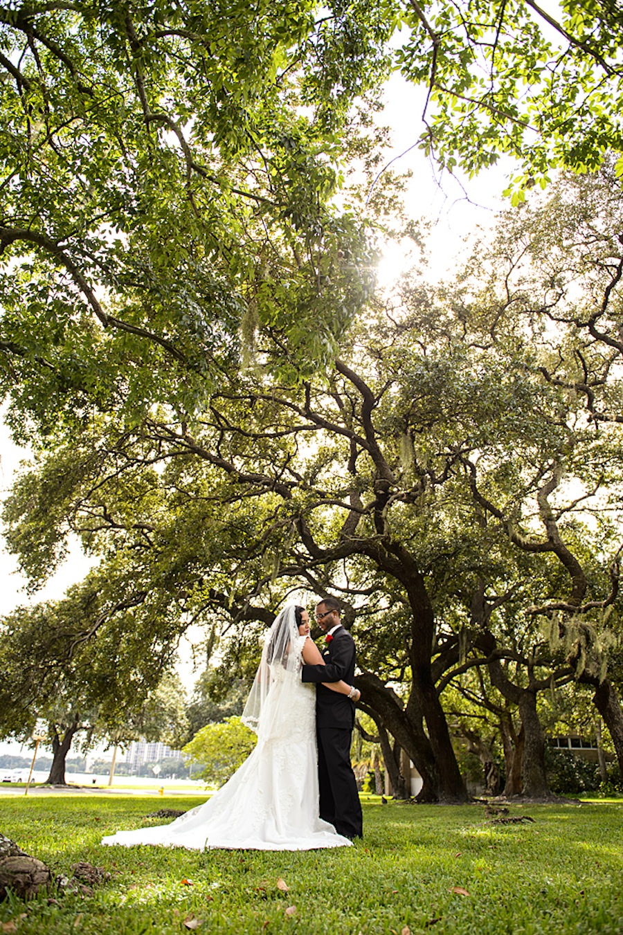 Tampa Garden Club Bride & Groom on Wedding Day | Corey Conroy Photography