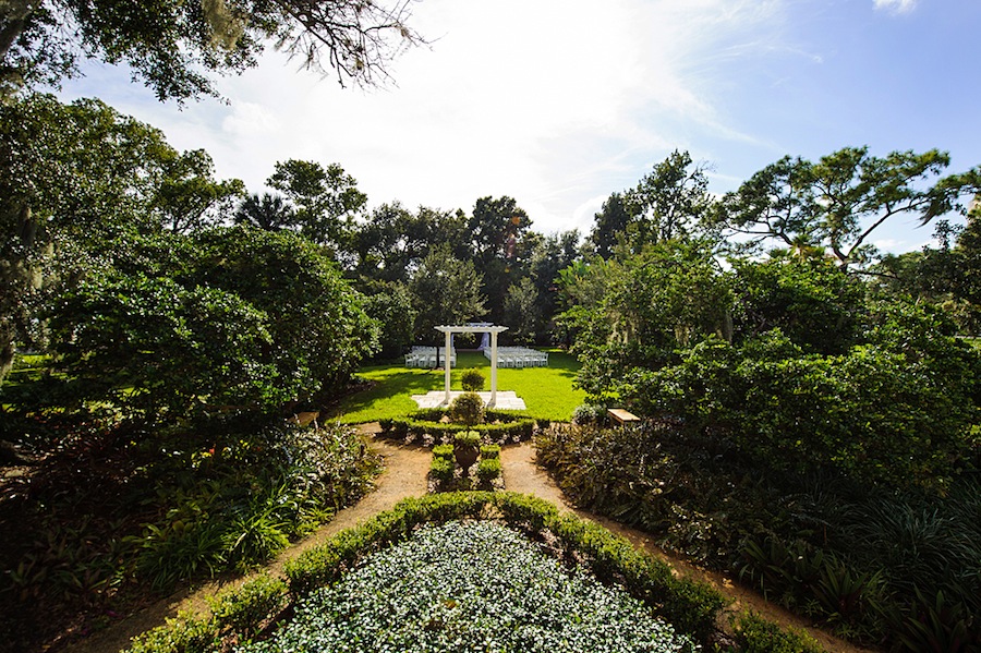 Tampa Garden Club Wedding Ceremony | Waterfront Wedding Venue on Bayshore Blvd