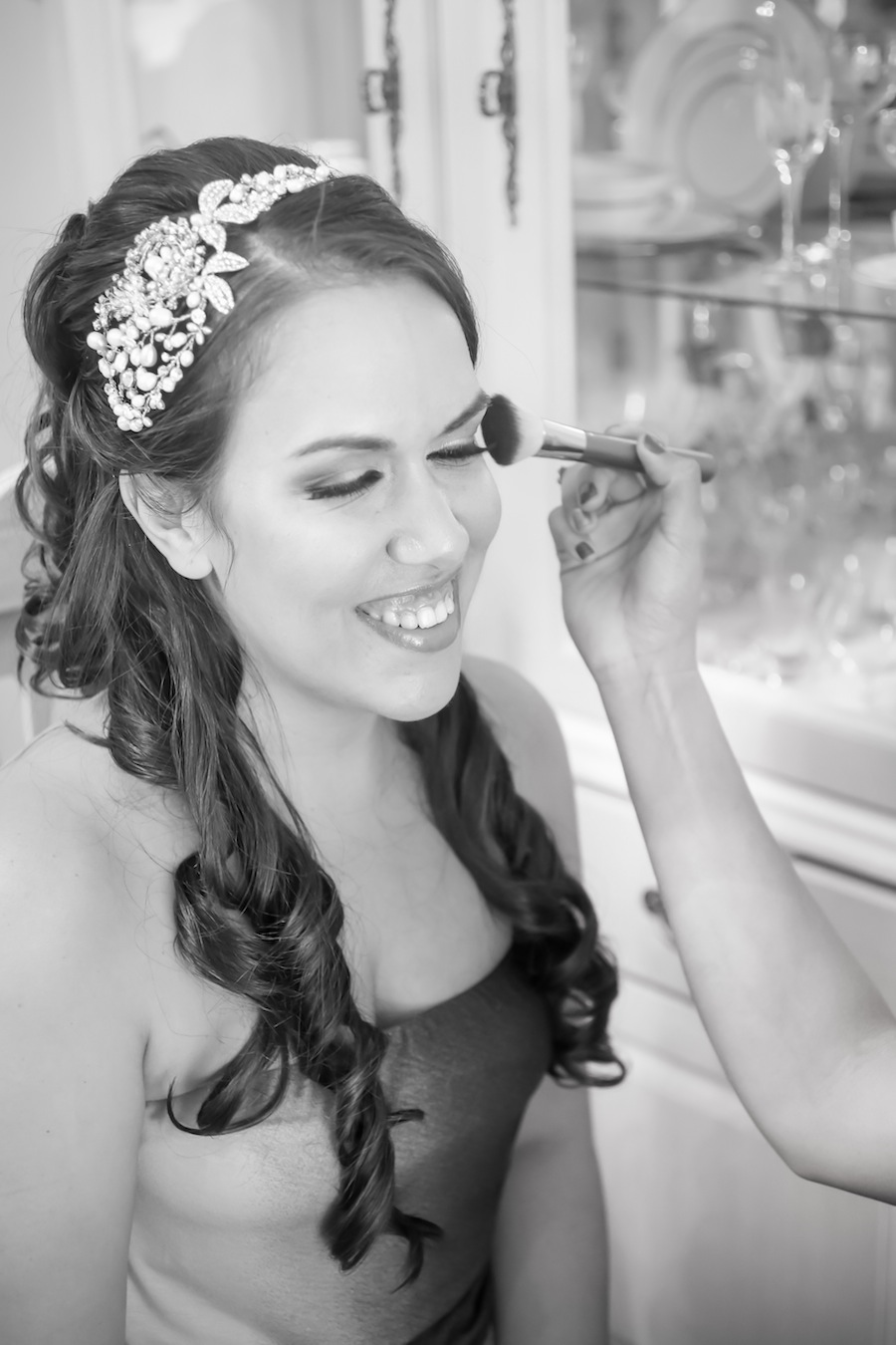 Bride Getting Ready on Wedding Day | MIchele Renee The Studio