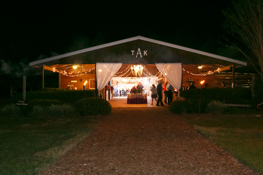 Rustic, Country Outdoor Wedding Venue in Tampa Bay | Cross Creek Ranch Barn Wedding