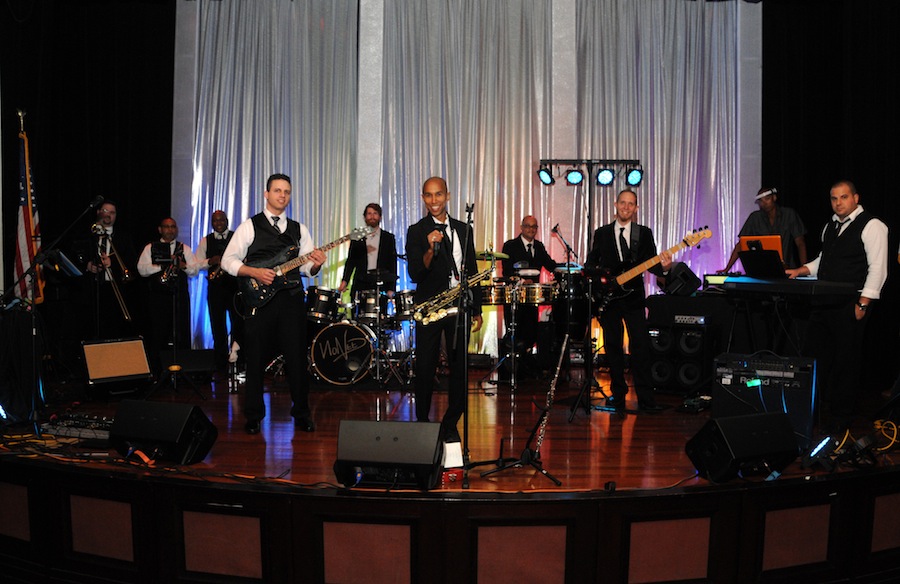 Tampa Wedding Band | Breezin' Entertainment