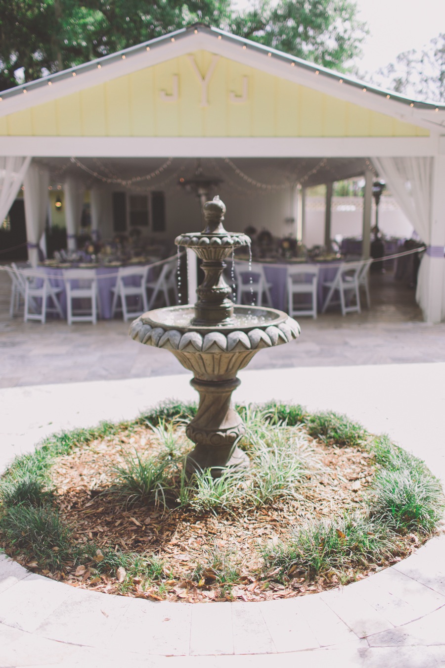 Fountain at Outdoor Vintage Wedding Venue | Cross Creek Ranch Tampa Bay, FL