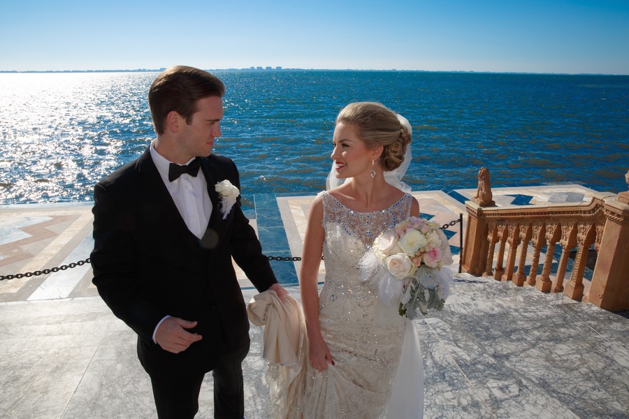 1920's Vintage Wedding Bride and Groom Portrait | Ca D’Zan Ringling Mansion Sarasota Wedding