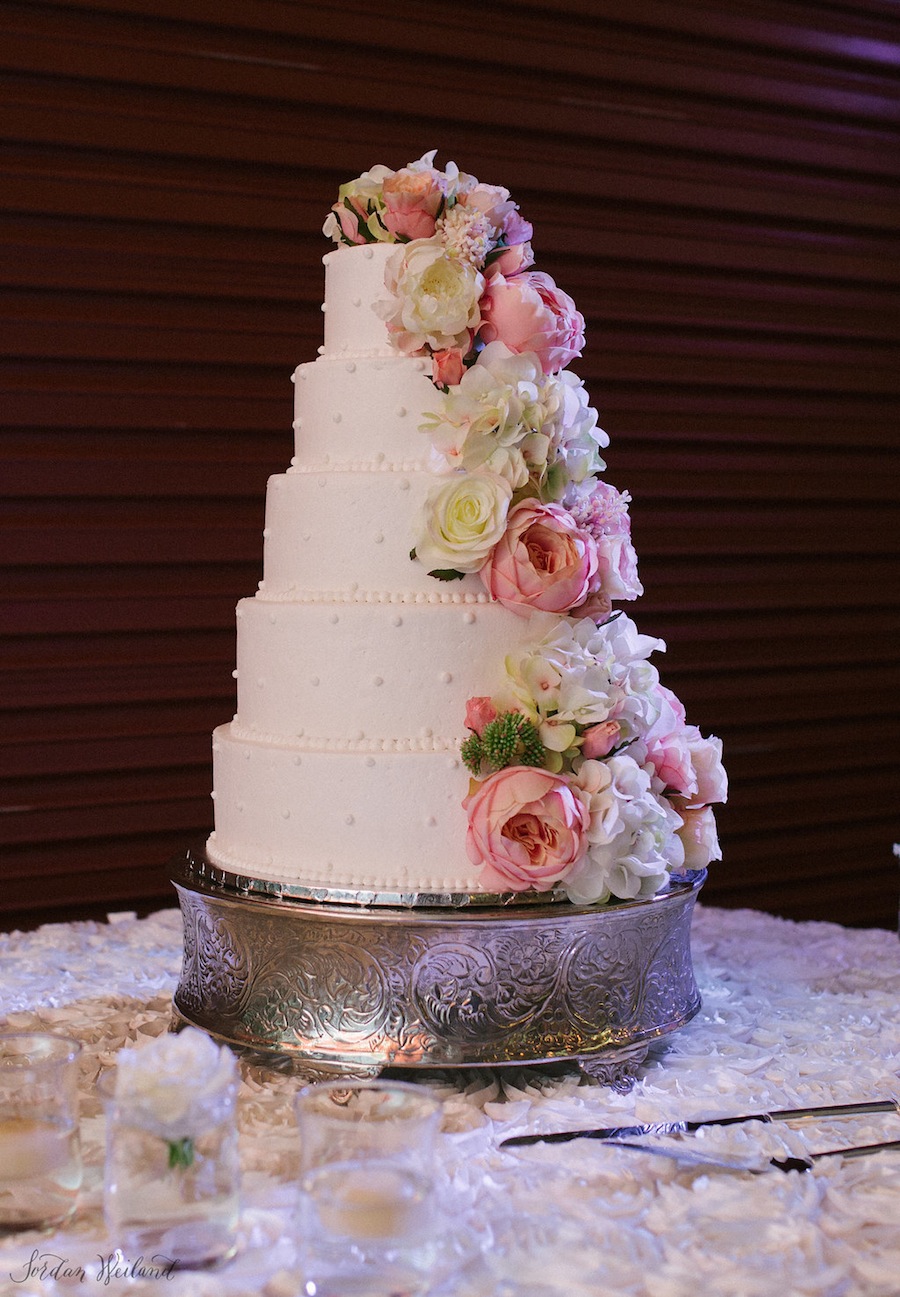 Rustic 5-Tier Round Traditional Wedding Cake