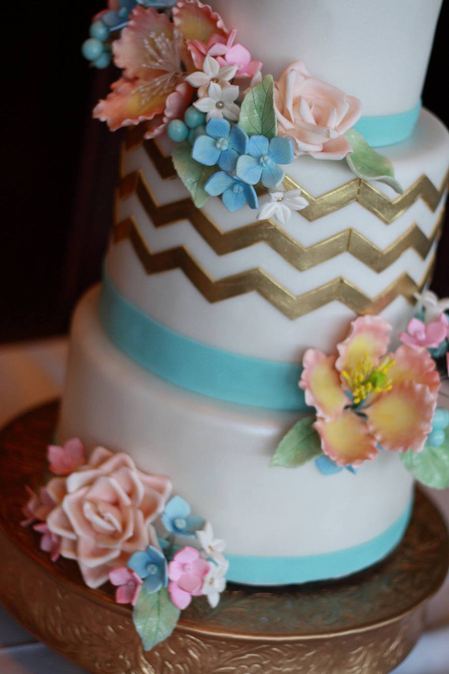 Tiffany Blue and Gold Wedding Cake | St. Pete Wedding Cake & Pastry Chef | Trudy Melissa Cakes