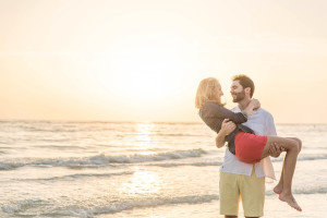 Waterfront Tampa Engagement Session on the Beach