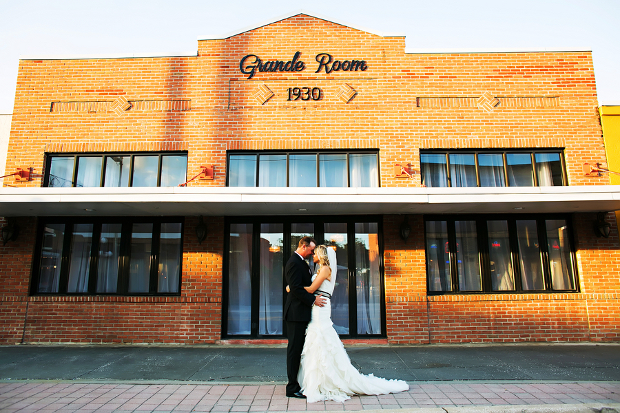 Outdoor, Tampa Bride and Groom Wedding Portrait | Tampa Wedding Photographer Limelight Photography | Tampa Ybor City Wedding Venue 1930 Grande Room