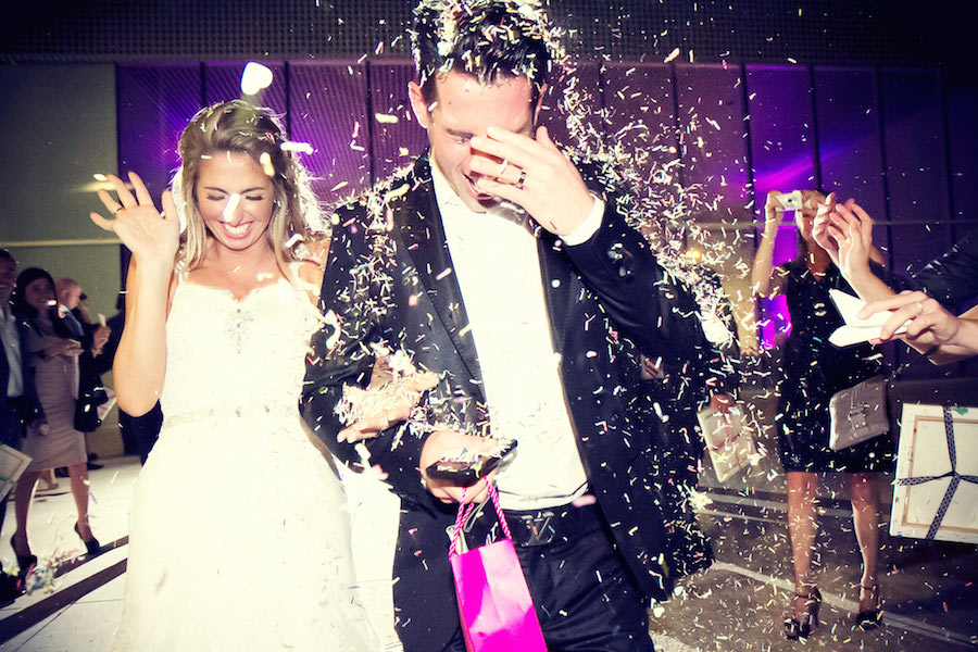 Bride and Groom Send Off Wedding Portrait with Confetti | Tampa Wedding Photographer Foto Bohemia