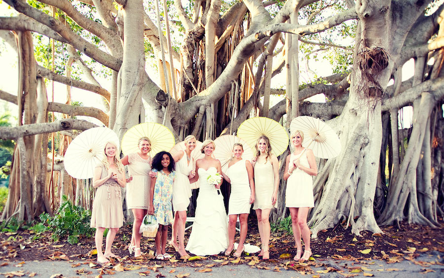 Bride and Bridesmaids Outdoor Wedding Portrait with Parasols| Tampa Wedding Photographer Foto Bohemia
