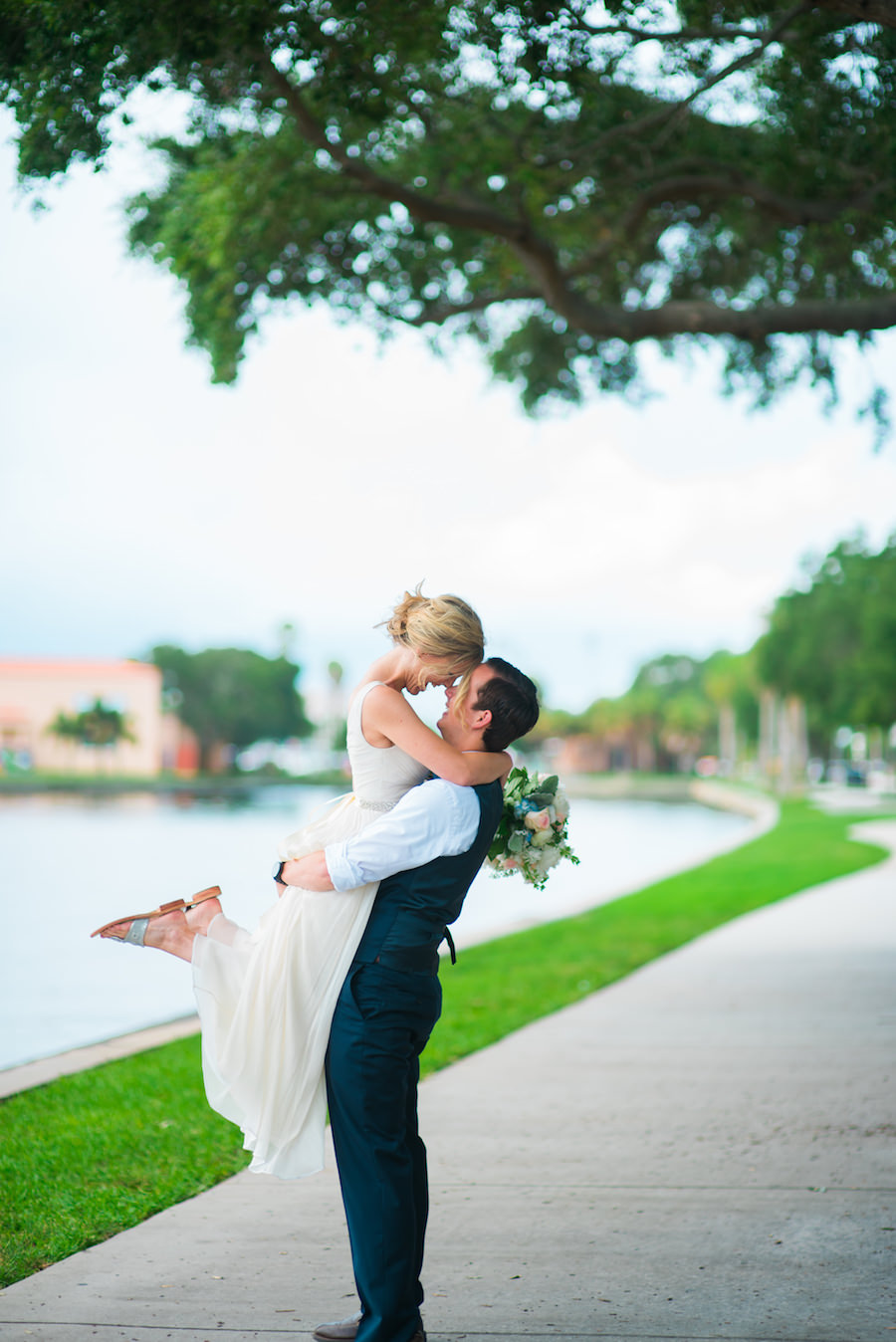 Outdoor, Waterfront Bride and Groom Wedding Portrait in North Straub Park | Kera Photography