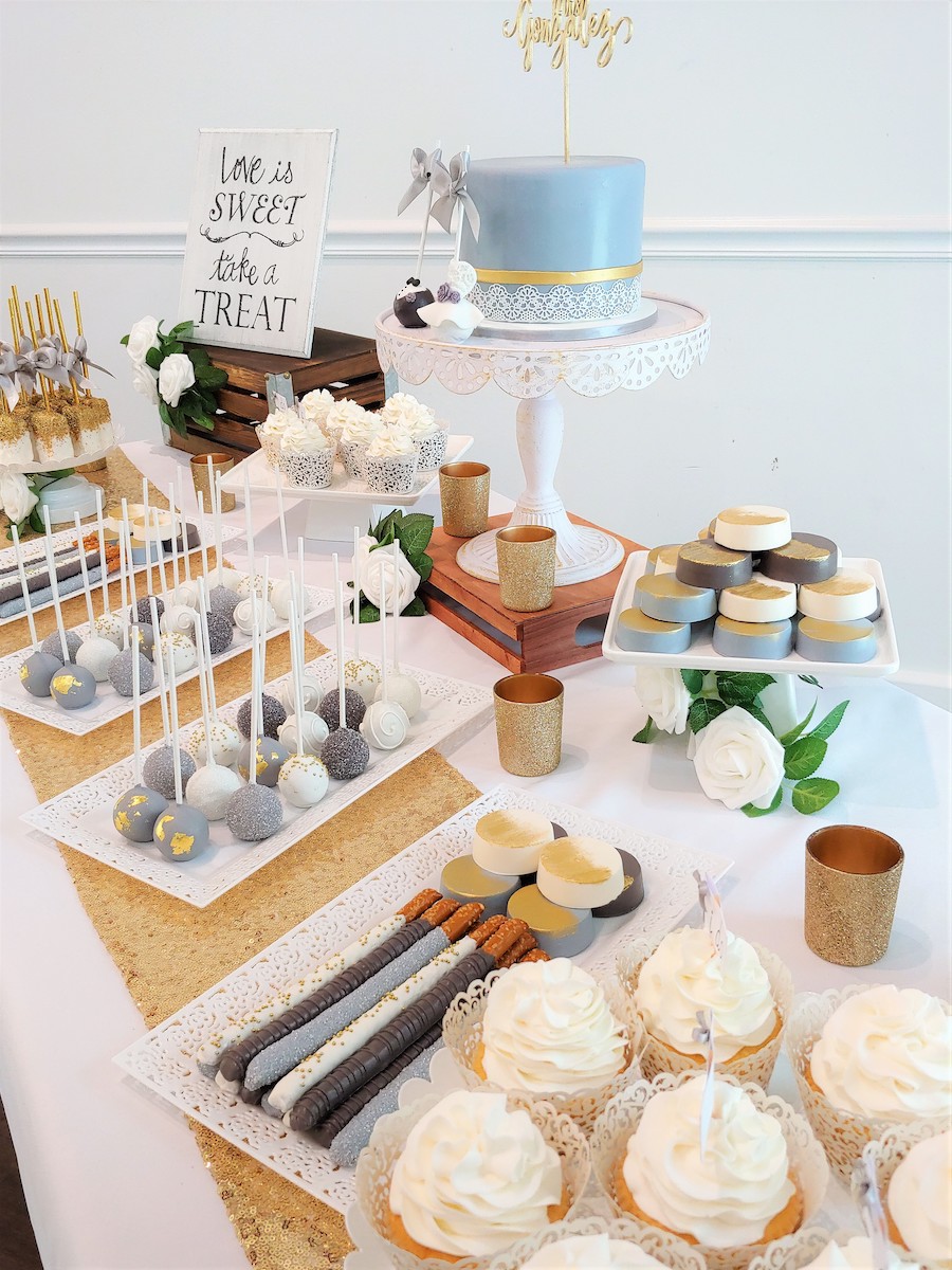 Tampa Wedding Cake Pop Favors| Sweetly Dipped Confections