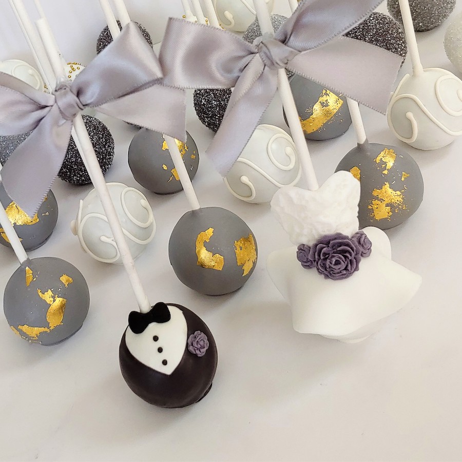 Sweetly Dipped Tampa Bay Wedding Cake Pops and Dessert Favors