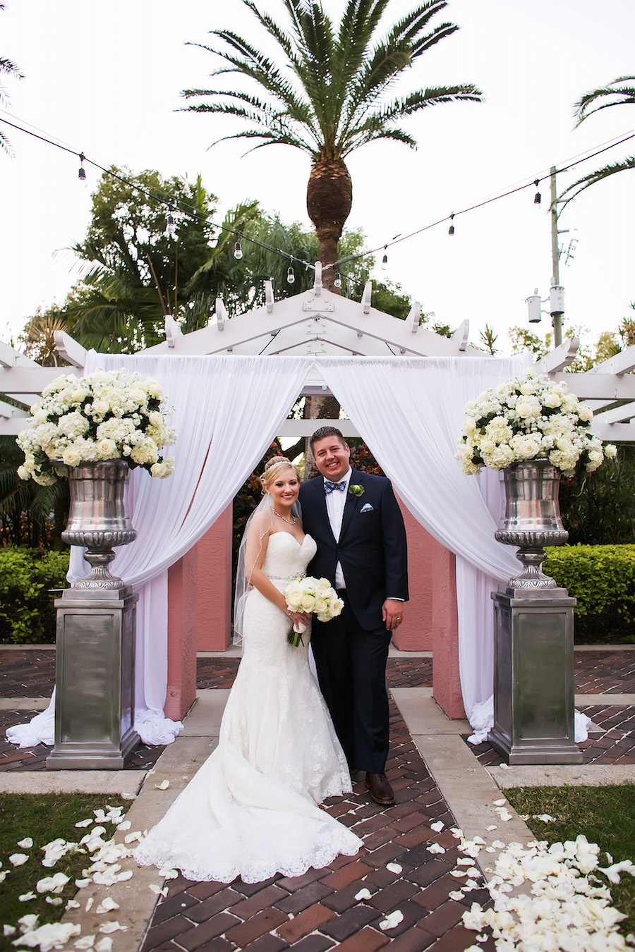 Florida Outdoor, Wedding Ceremony at Wedding Venue Vinoy Renaissance | St. Petersburg Wedding Photographer Limelight Photography