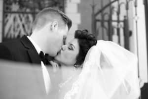 Outdoor, Tampa Bride and Groom Wedding Portrait First Kiss at Church |Tampa Wedding Photographer Caroline & Evan Photography