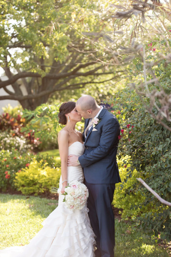 Romantic Tampa Garden Wedding | Davis Islands Garden Club Wedding ...