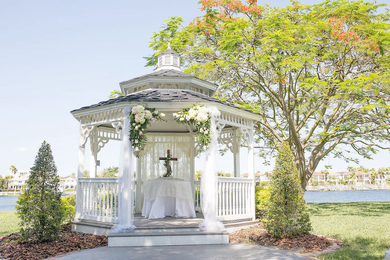 Romantic Tampa Garden Wedding Davis Island Garden Club Wedding