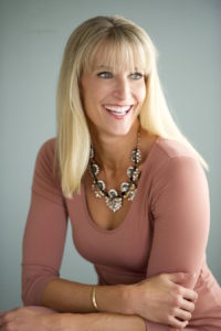 Andi Diamond Headshot | Owner of Andi Diamond Photography