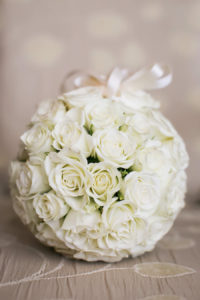 Traditional Elegant Ivory Rose Bridal Wedding Bouquet with Satin Bouquet Wrap