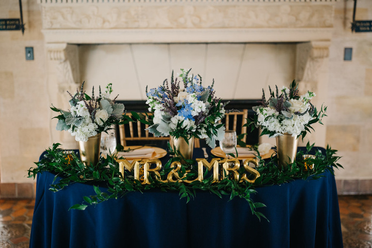 Mariage blanc et bleu roi 20