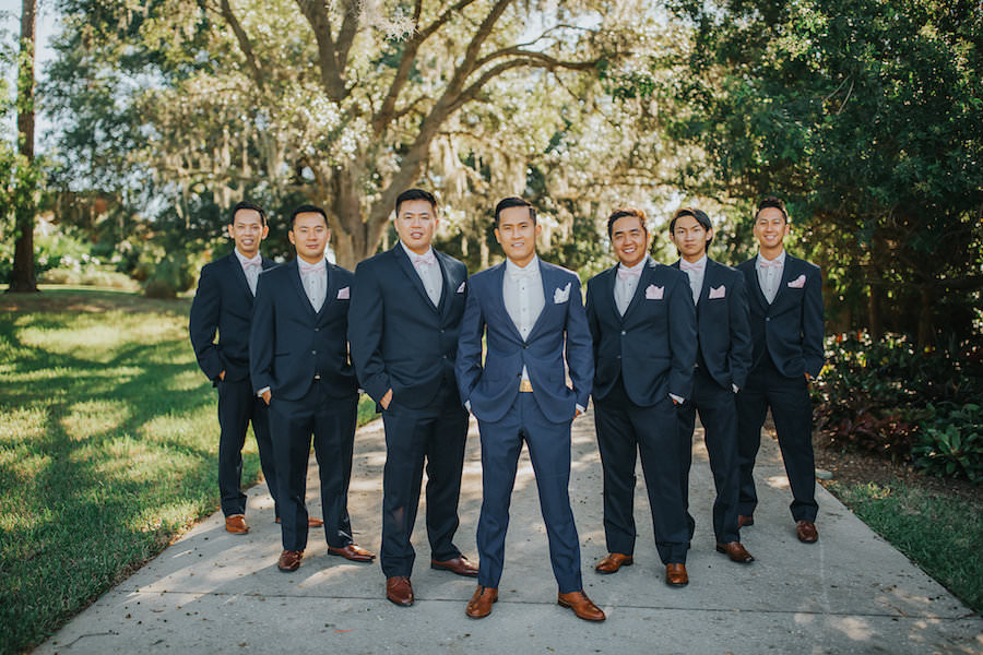 bridal party and groomsmen