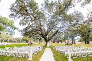 Outdoor Florida Wedding Ceremony under Spanish Moss covered Oak Tree | Outdoor Private Estate Wedding Venue in Brandon Florida |Tampa Bay Florida Wedding Venue Casa Lantana
