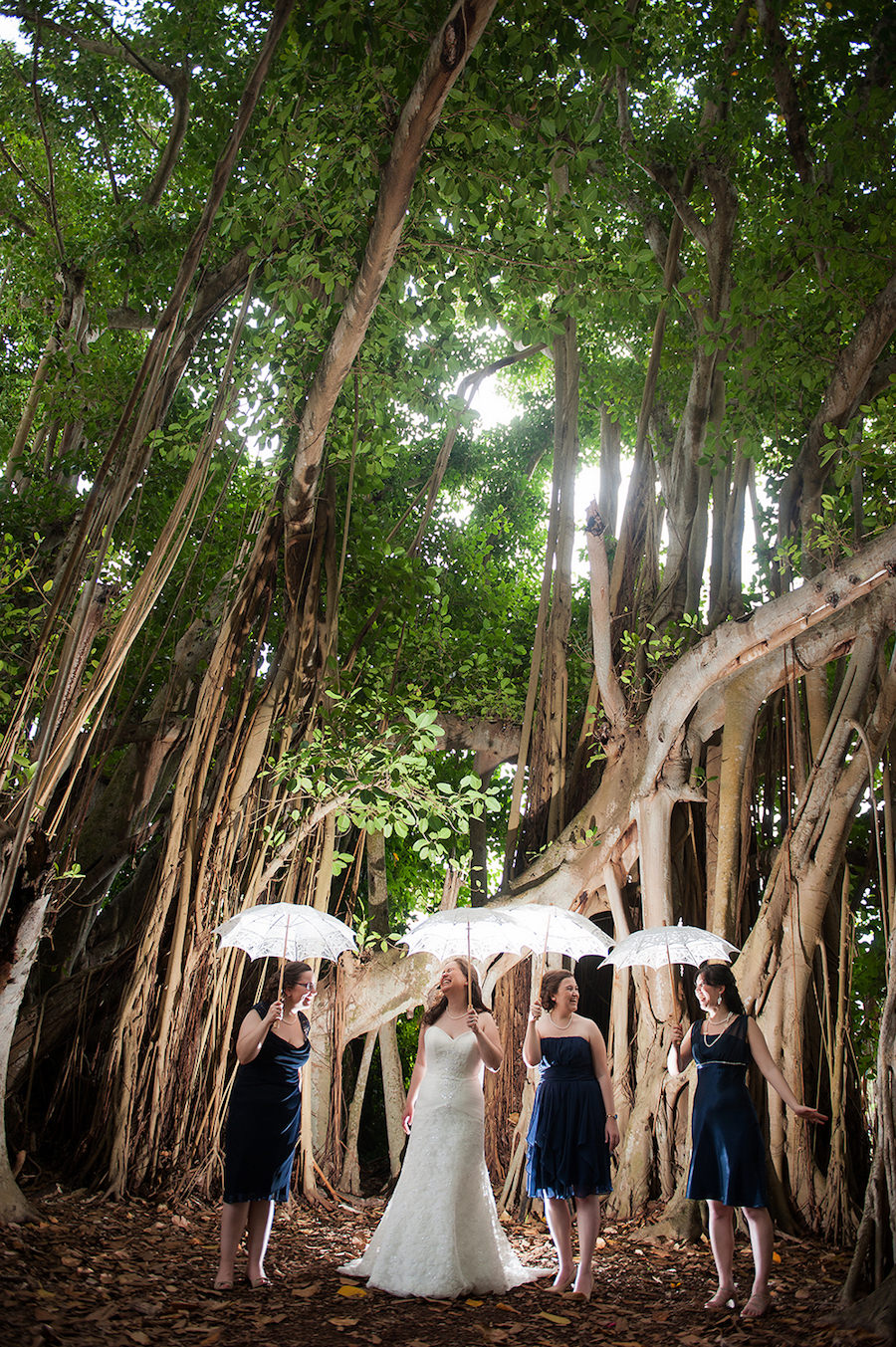 Outdoor Florida Bridal Party Wedding Day Portraits with Umbrellas | Tampa Bay Wedding Photographer Alexi Shields Photography