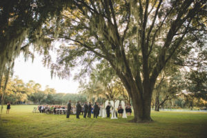 Outdoor Rustic Dade City Wedding Venue | Outdoor Rustic Tampa Bay Wedding Ceremony with Large Oak Trees | The Lange Farm