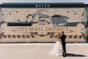 Downtown Tampa Outdoor Wedding Portrait | Photography by Rad Red Creative