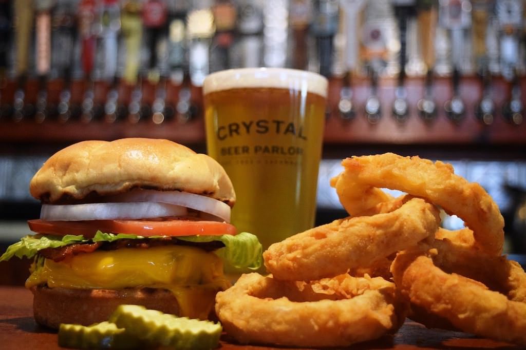 What to Do in Savannah | Crystal Beer Parlor
