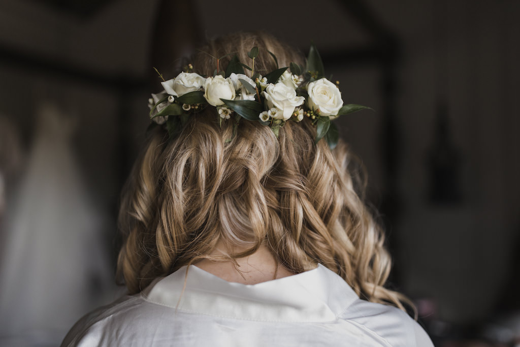 Florida Bride Bob Chic Wedding Hairstyle, Curls with Real White and Greenery Floral Wrap Around Headpiece | Tampa Bay WEdding Hair and Makeup Artist Michele Renee the Studio