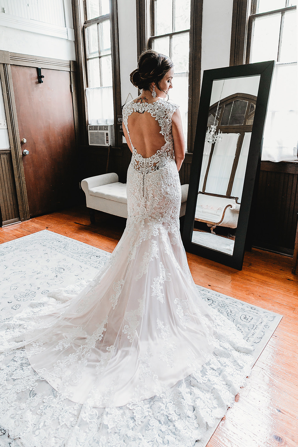 Tampa Bay Wedding Portrait in Lace Keyhole Back Cap Sleeve Wedding Dress