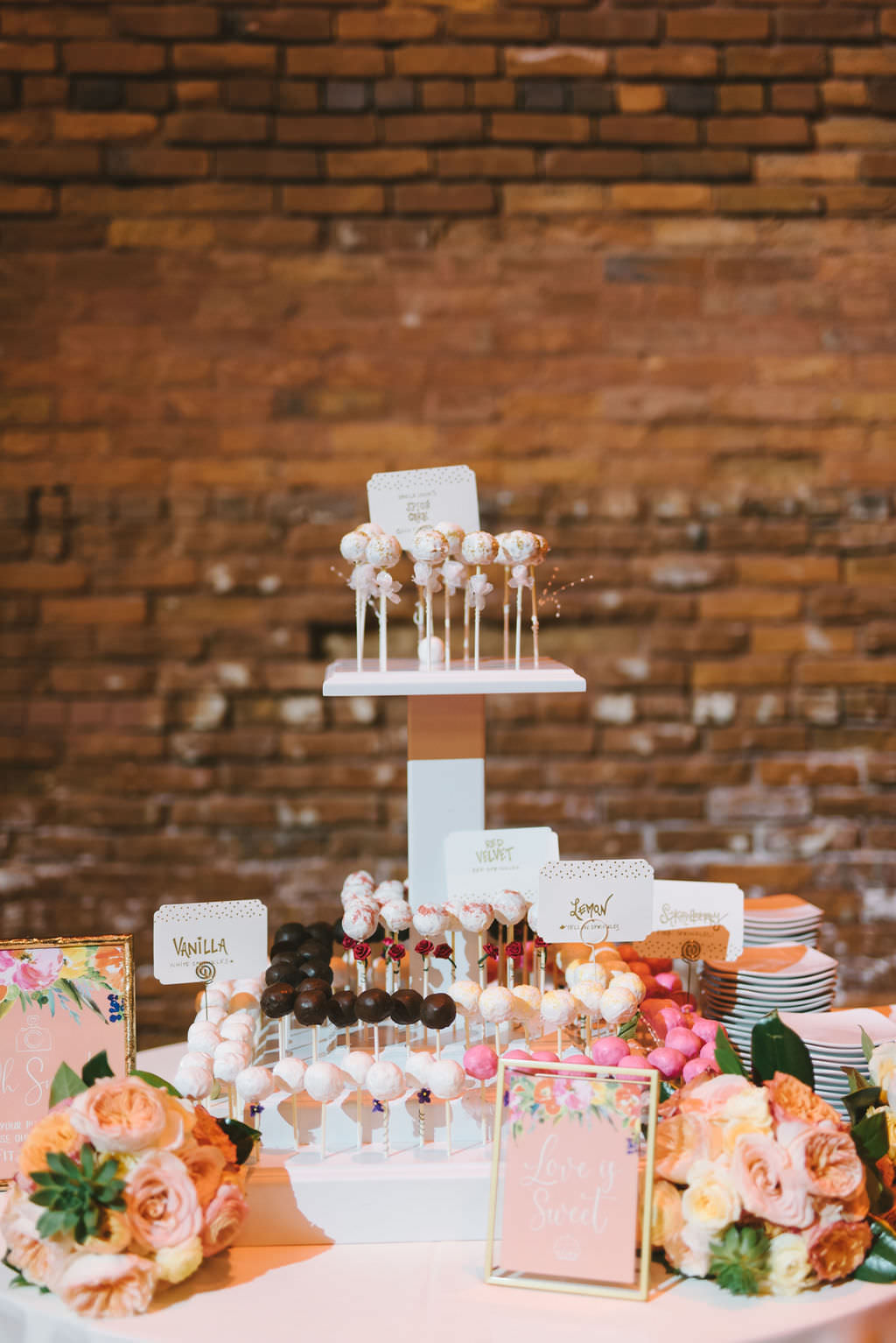 Cake Pop Dessert Table | Tampa Bay Wedding Photographer Kera Photography | Wedding Planner Burlap to Lace