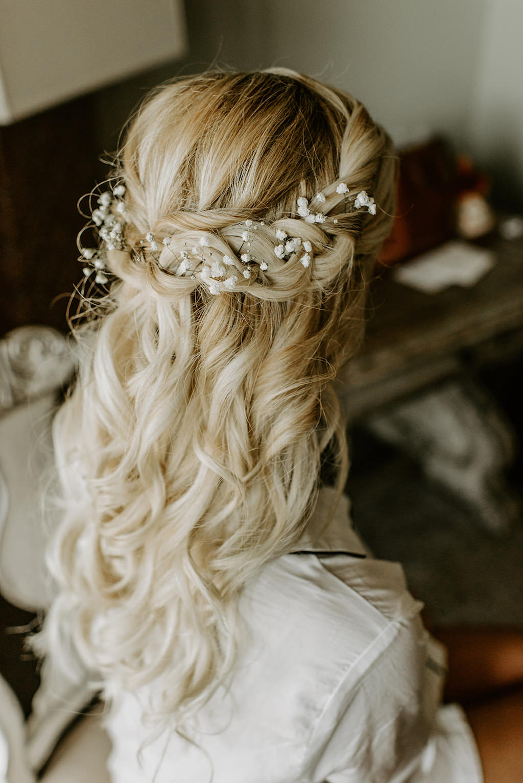 Florida Bride Getting Ready Wedding Portrait, Curled Half Updo with white Baby's Breathe Floral Accessory | Tampa Bay Wedding Hair and Makeup Femme Akoi