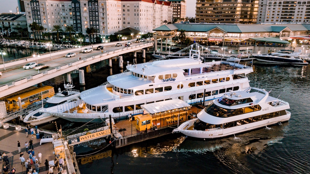 Yacht Starship NYE Dinner and Celebration in Tampa Bay