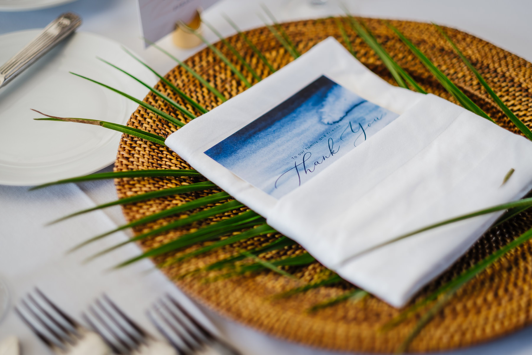 Tropical Clearwater Beach Wedding Reception Decor, White Linen with Blue Watercolor Thank You Stationery, Palm Frond and Wicker Charger