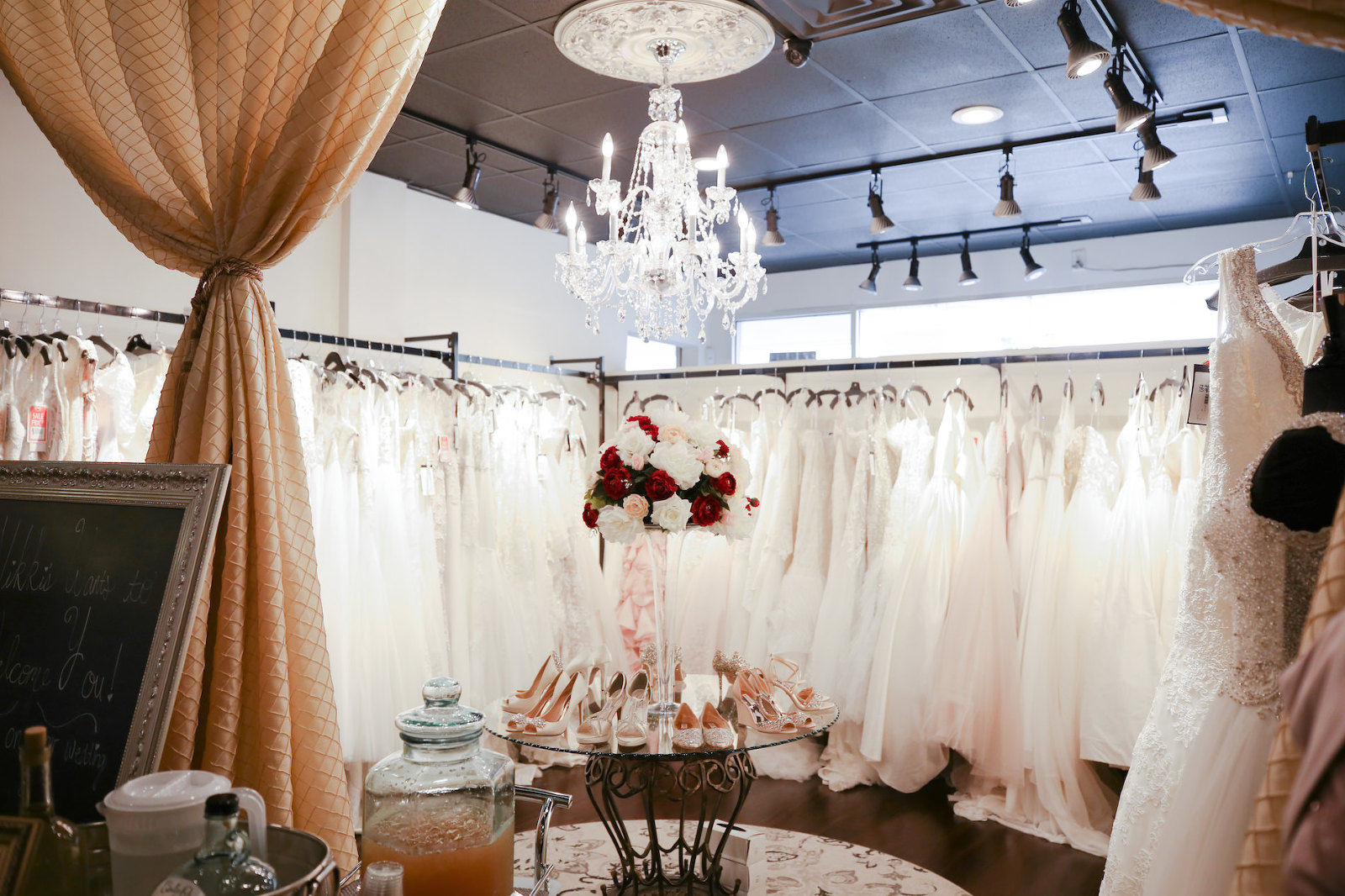 nikki's glitz and glam bridal boutique