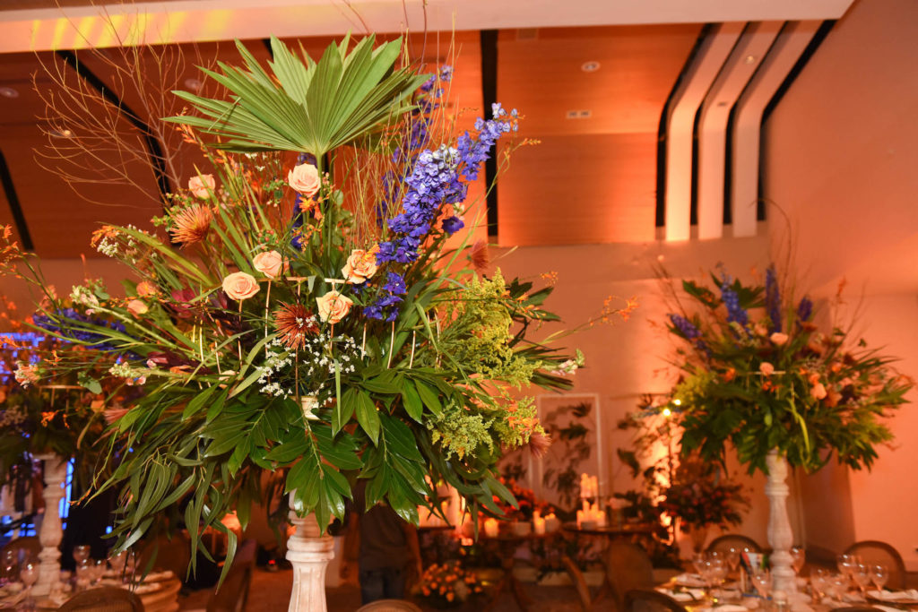 Wedding Reception at Radisson Hotel Cartagena, Colombia | Destination Wedding and Honeymoon Travel Tips | Photographer: Pedraza Producciones