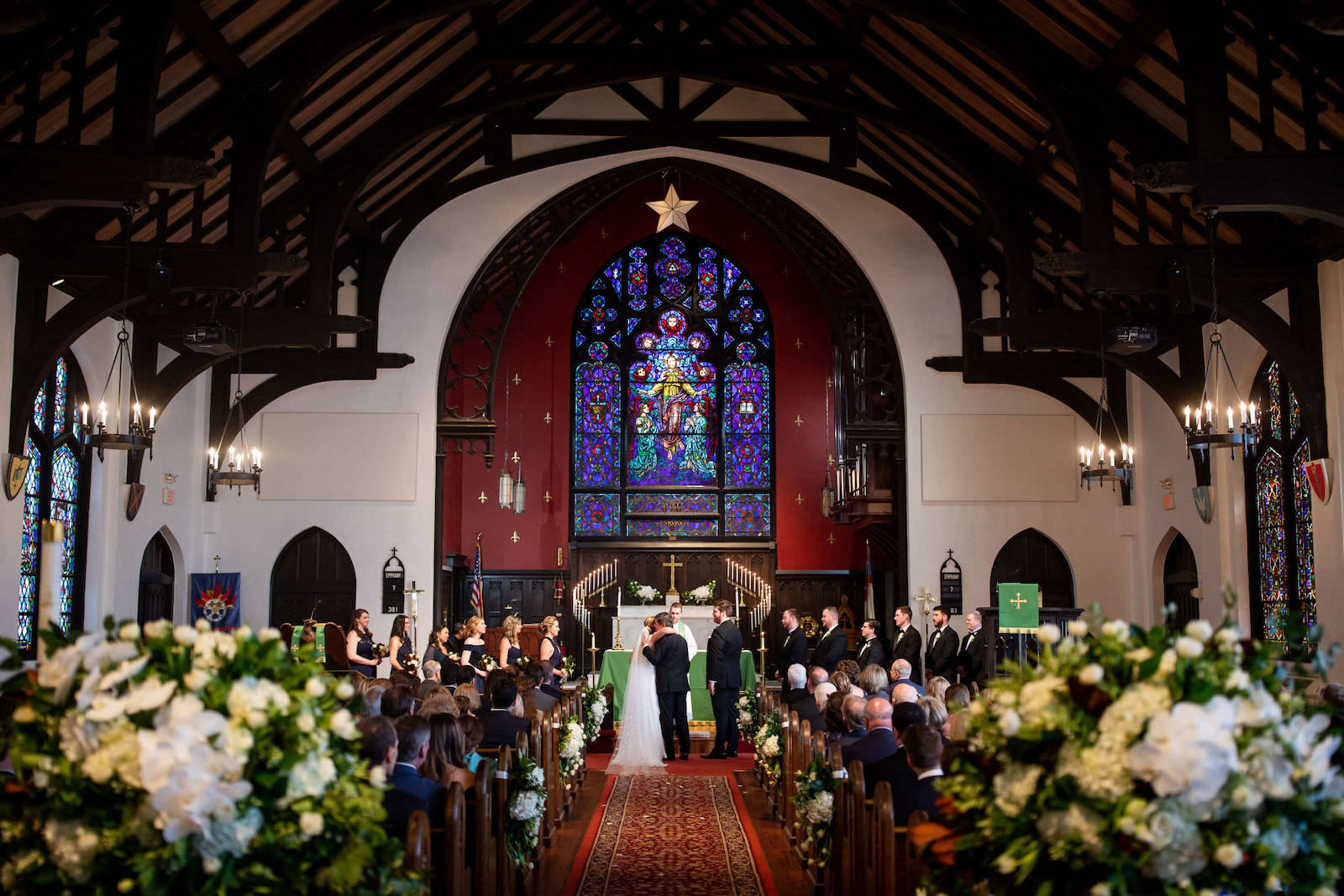 Traditional Bride and Groom Exchanging Wedding Ceremony Vows | Clearwater Beach Wedding Venue Episcopal Church of Ascension