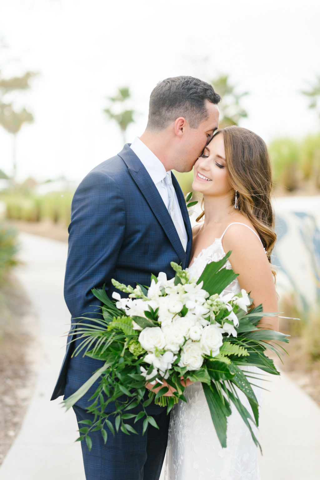 Tropical Elegant Downtown Tampa Wedding | Tampa River Center - Marry Me ...