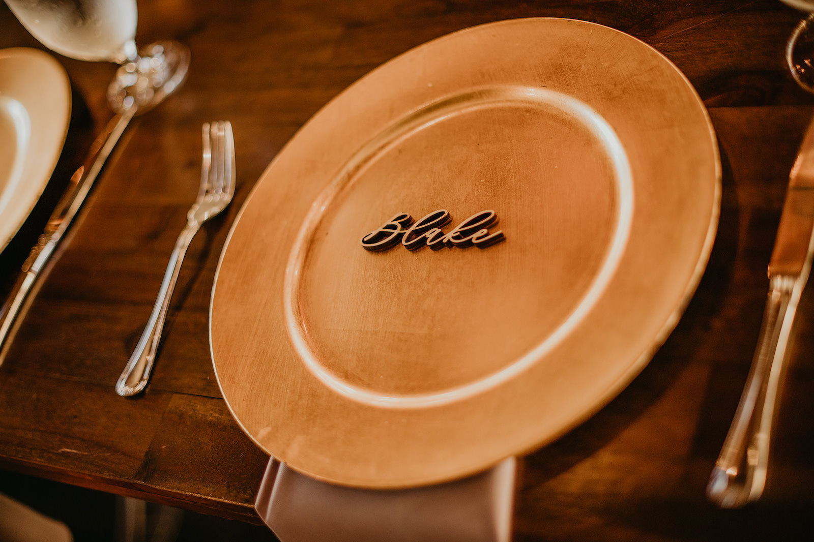 Gold Charger with Wooden Place Card Name | Wedding Reception Decor